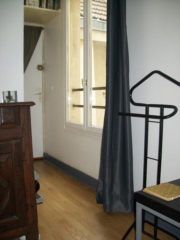 Chambre D'Hote Des Artistes Paryż Pokój zdjęcie